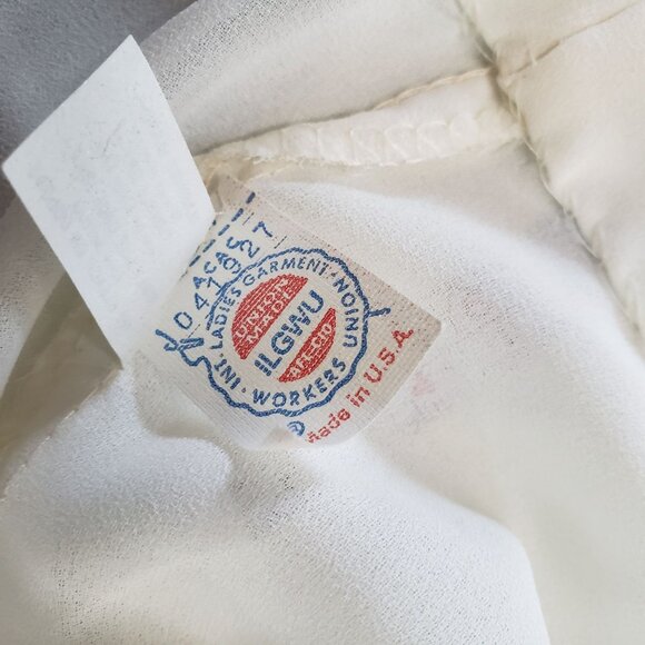 Vintage 70s Ruffled Front Sheer Cream Blouse Size 16 USA Victorian Romantic - Picture 6 of 7